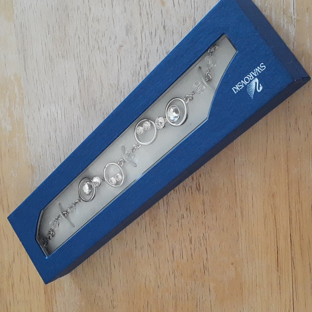 Authentic Swarovski Crystal Swan Stamped Bracelet MM103 - Picture 14 of 16